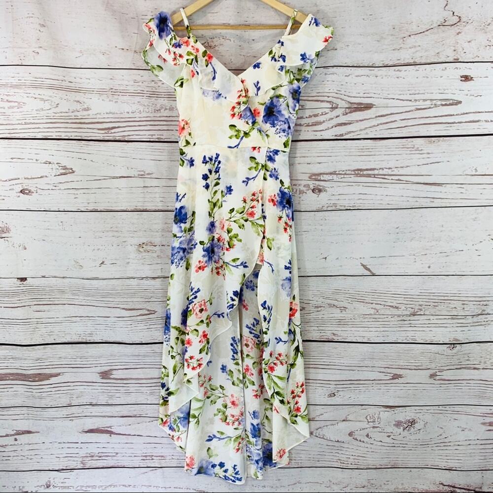 IZ shorts with high low skirt floral cold shoulder